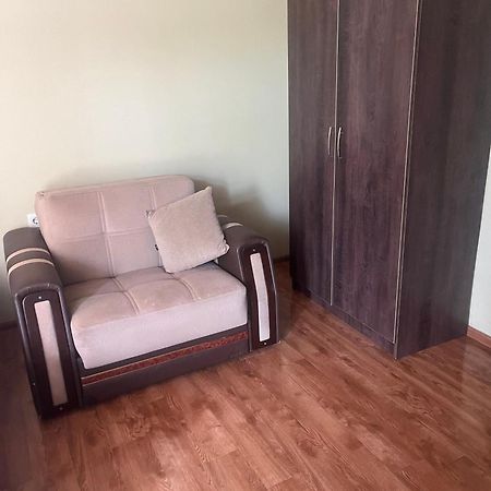Guest House Madonna Kobuleti Esterno foto