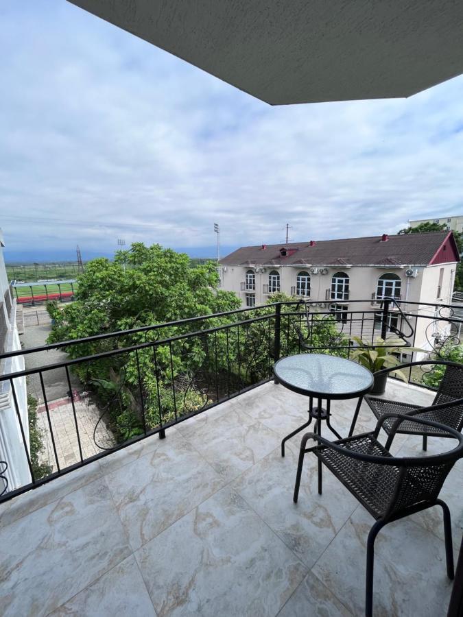 Guest House Madonna Kobuleti Esterno foto