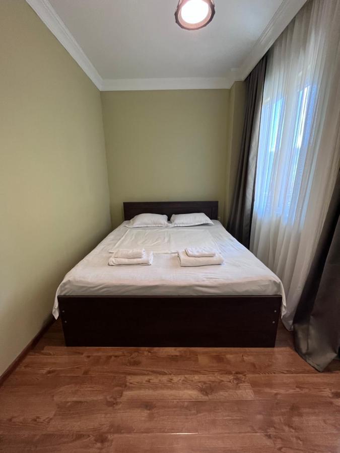 Guest House Madonna Kobuleti Esterno foto